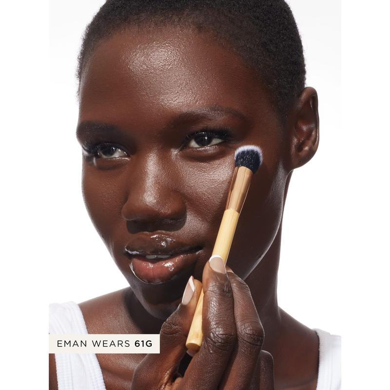 Achieve Flawless Coverage with the Tarte Angled Paw Brush for Effortless Concealer Application