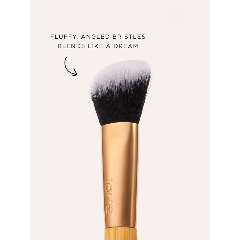 Achieve Flawless Coverage with the Tarte Angled Paw Brush for Effortless Concealer Application